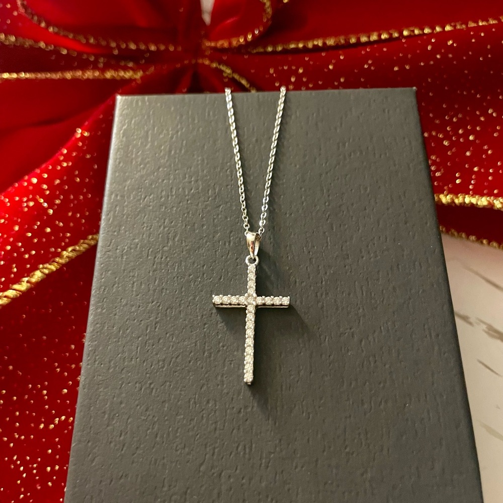 Silver cross necklace